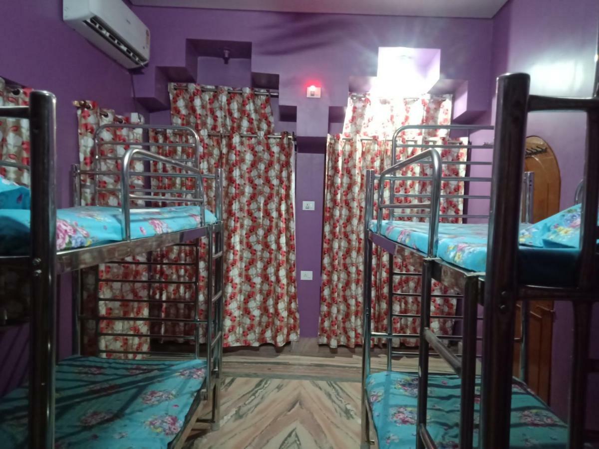 Hostel Relax Homestay Гая Экстерьер фото